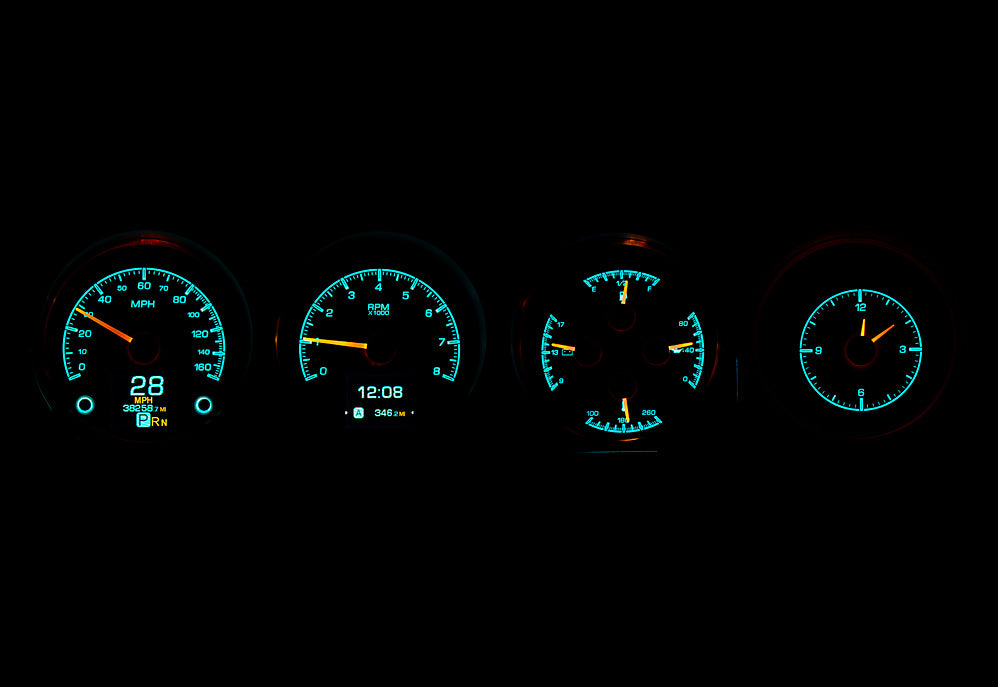 1970-74 Dodge Challenger and 1970-74 Plymouth 'Cuda with Rallye Dash Digital HDX Gauges