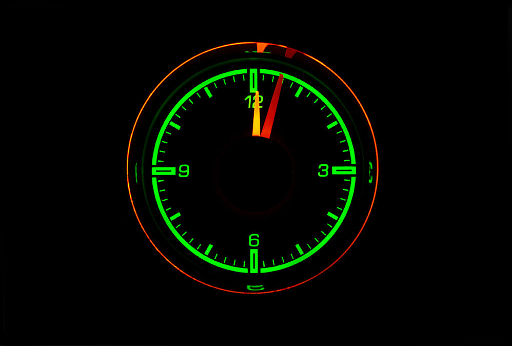 2-1/16" Round Universal HDX Dakota Digital Clock